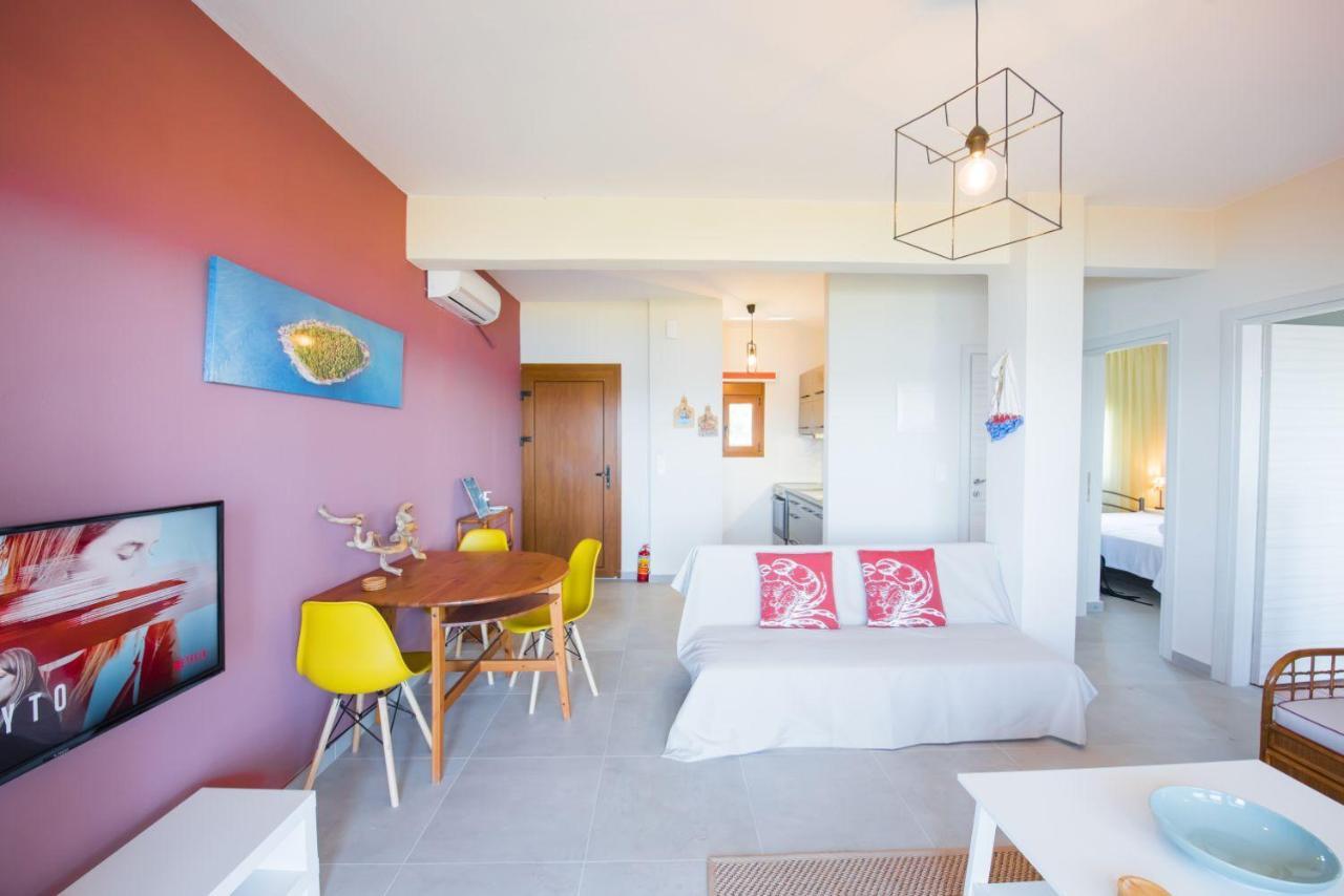 Nereus & Oceanus Beachfront Apartments, Lagonisi Beach #Feelslikehome Ормос-Панайяс Экстерьер фото