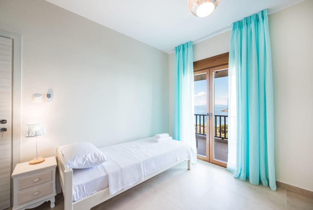 Nereus & Oceanus Beachfront Apartments, Lagonisi Beach #Feelslikehome Ормос-Панайяс Экстерьер фото